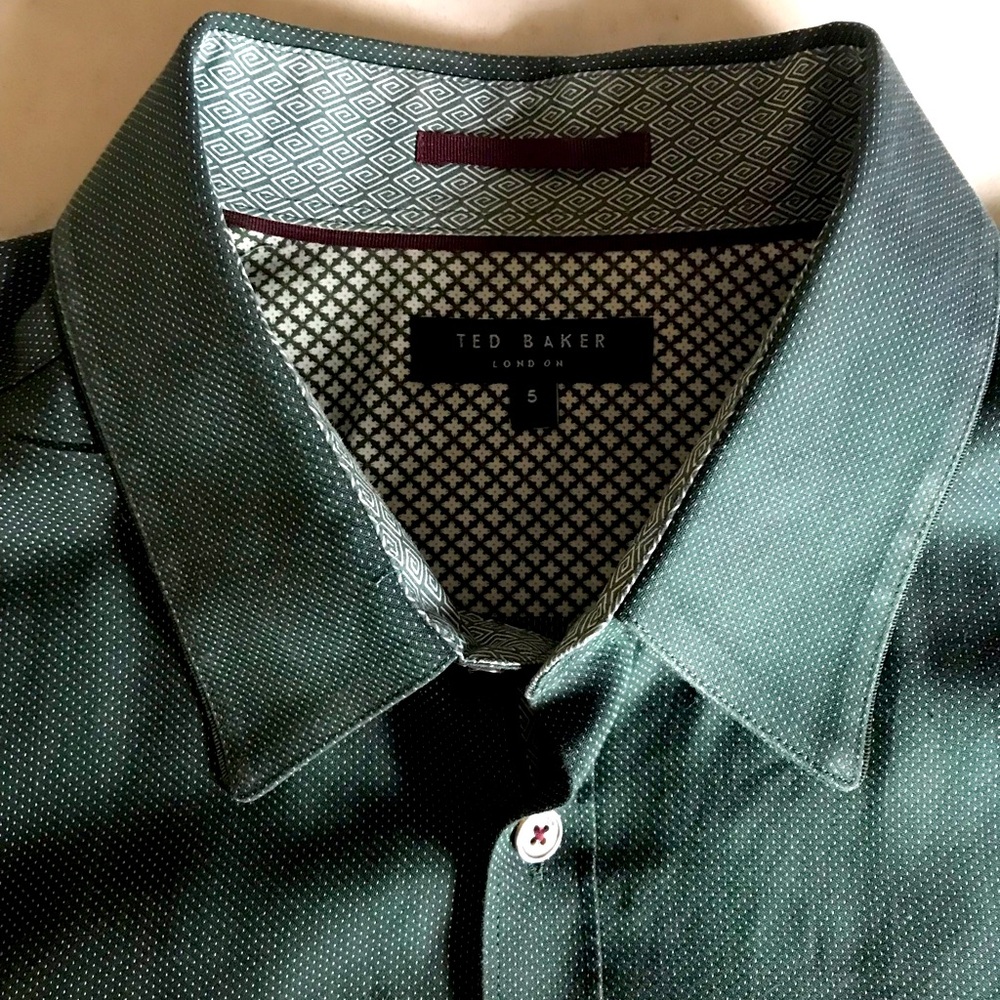 Ted Baker London Dark Green Patterned Men’s dress shirt, size L